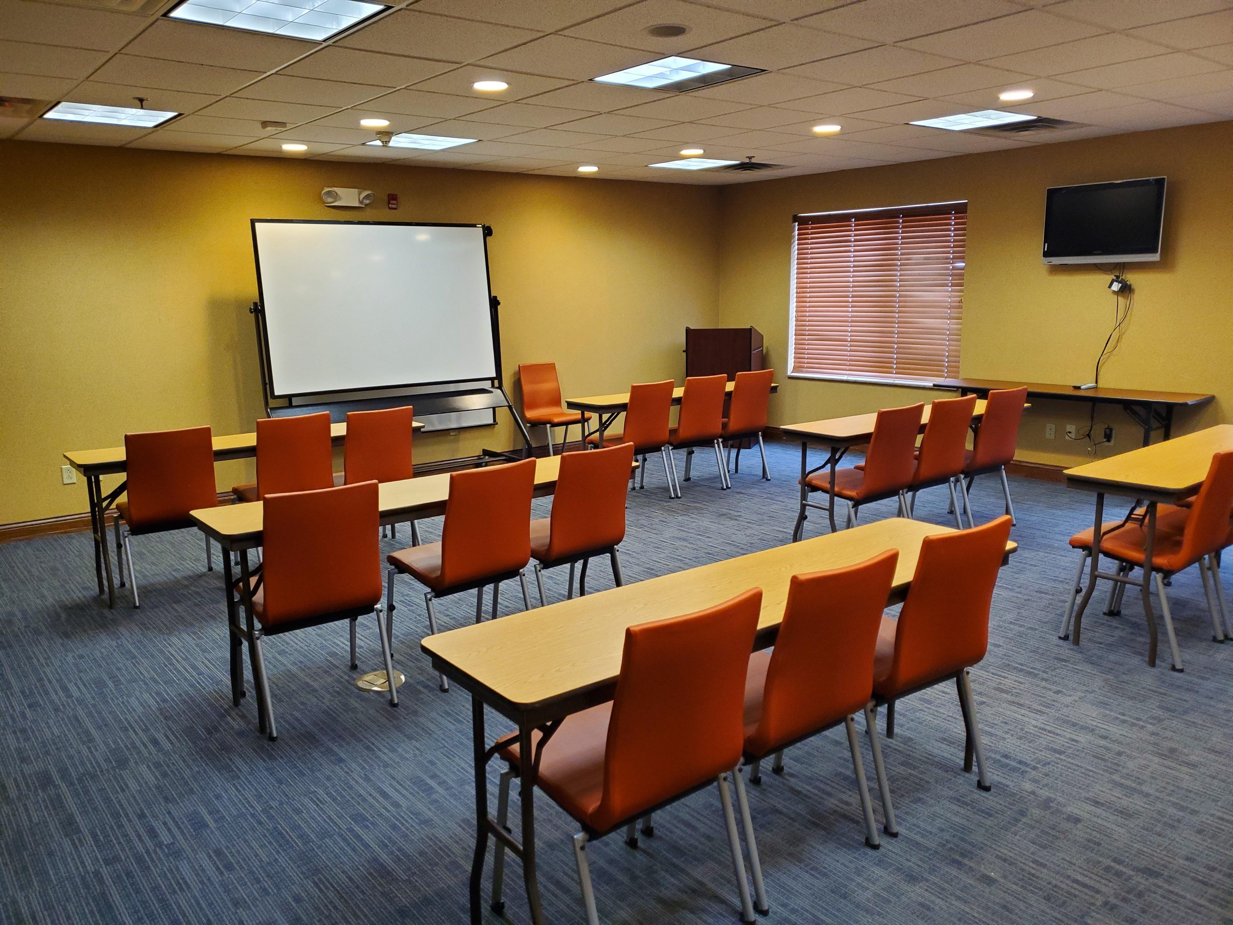 Holiday Inn Express Hotel & Suites Mattoon By Ihg Εξωτερικό φωτογραφία