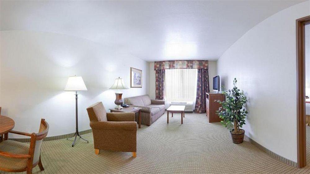 Holiday Inn Express Hotel & Suites Mattoon By Ihg Εξωτερικό φωτογραφία